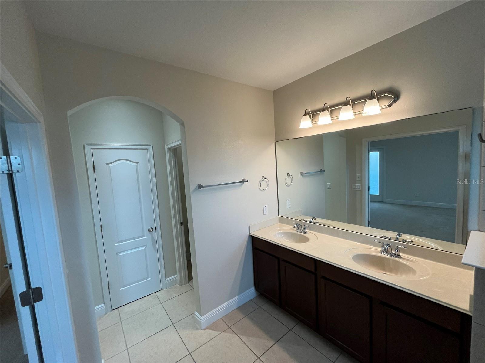 8131 MISTRAL DR, ORLANDO, FL, 32827