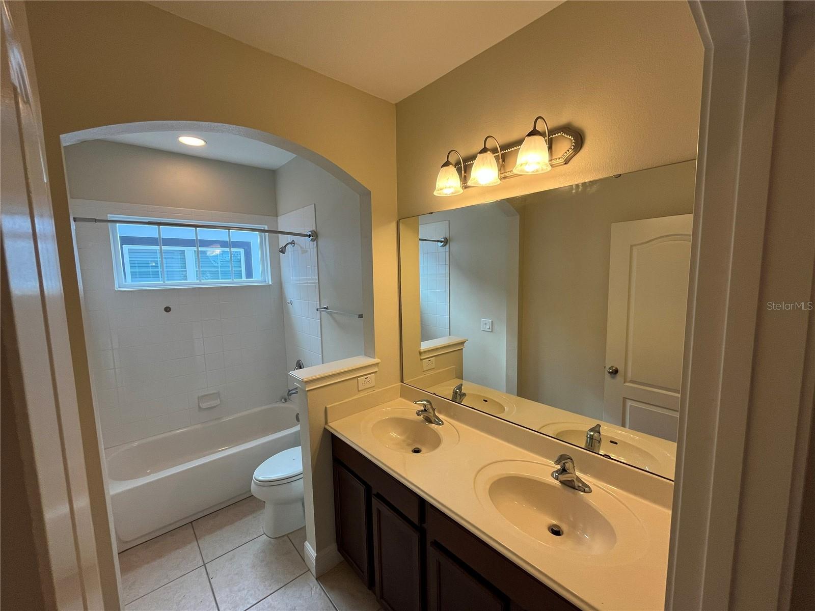 8131 MISTRAL DR, ORLANDO, FL, 32827