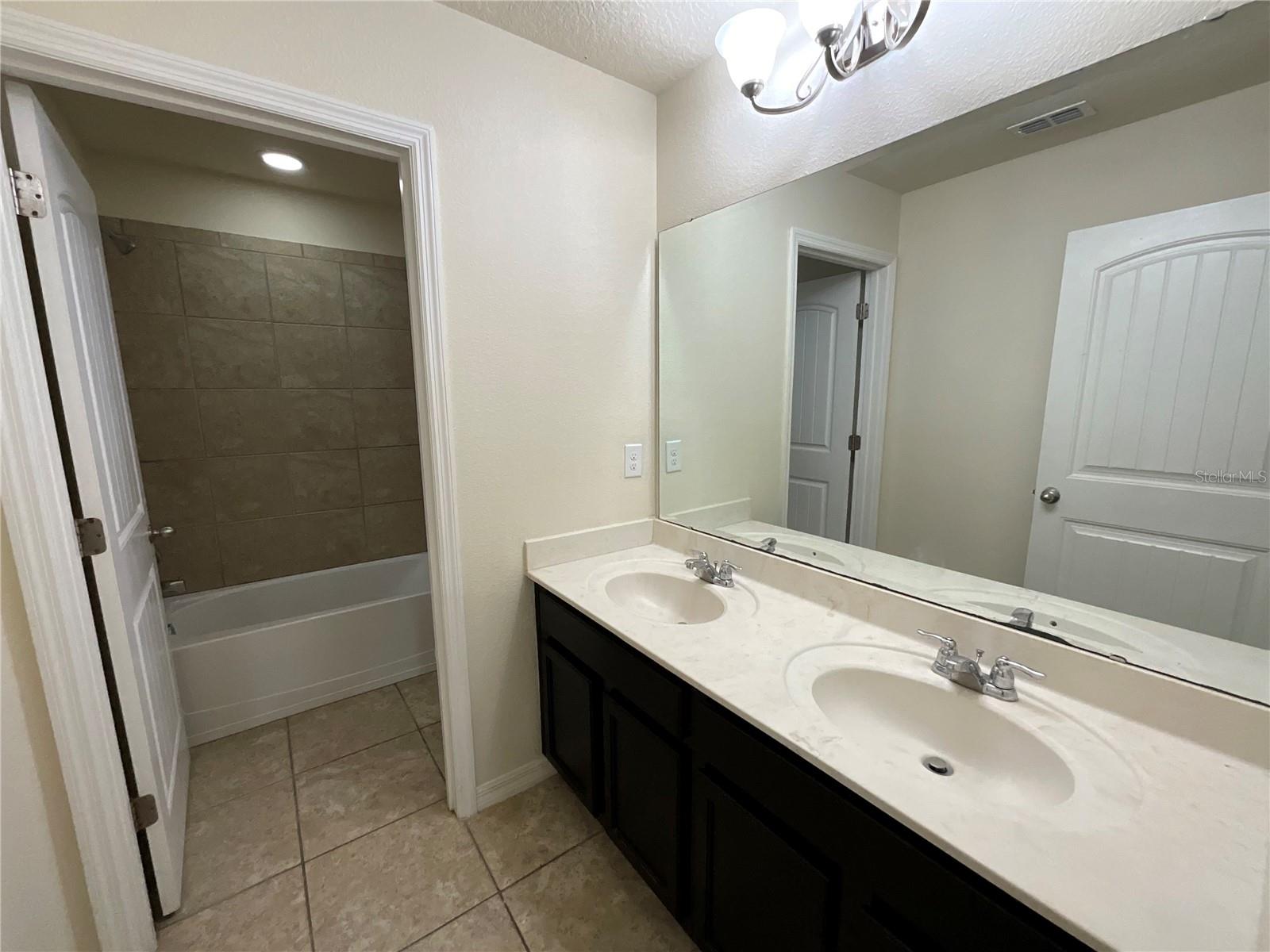 4058 BROOKSHIRE CIR, EUSTIS, FL, 32736