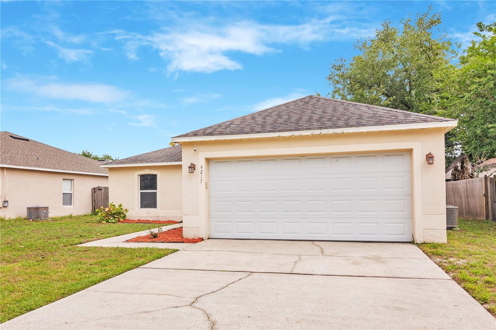 4217 IVEYGLEN AVE, ORLANDO, FL, 32826