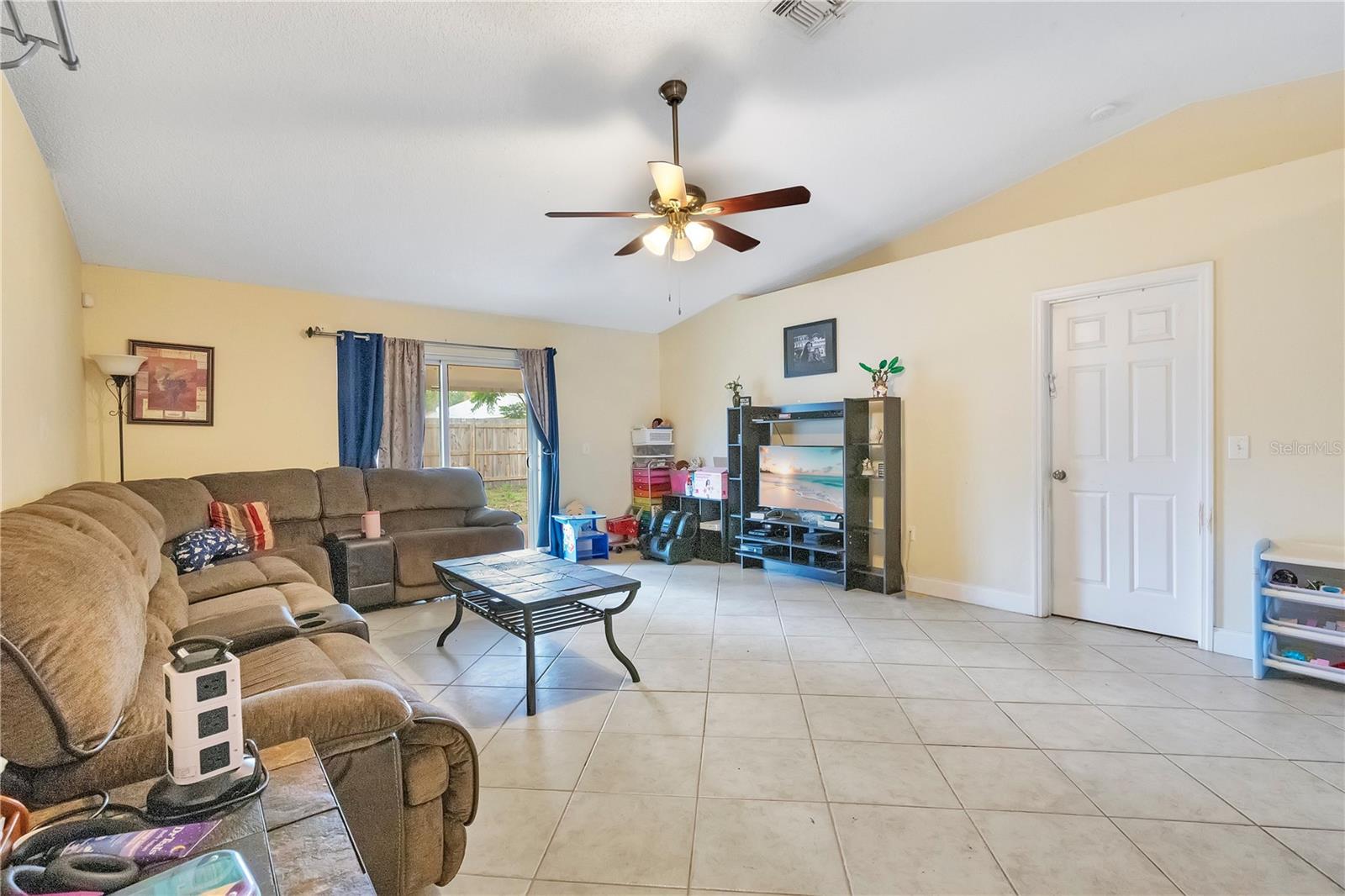 4217 IVEYGLEN AVE, ORLANDO, FL, 32826