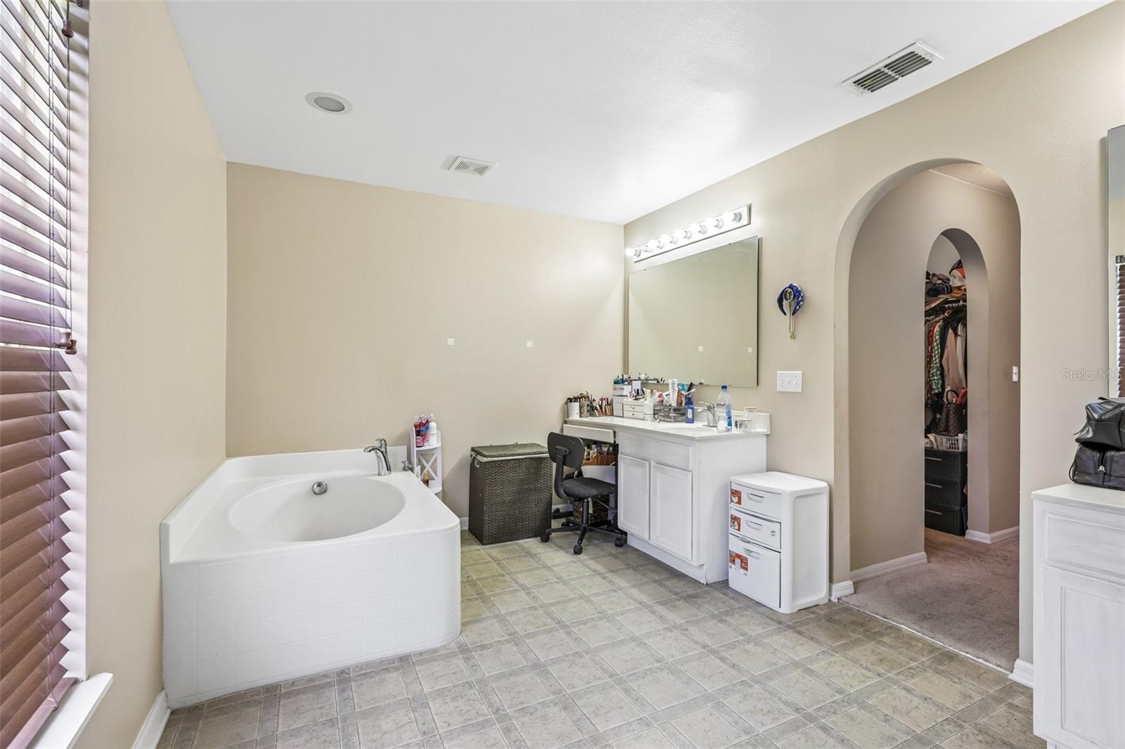 1609 LAS PALMOS DR SW, PALM BAY, FL, 32908