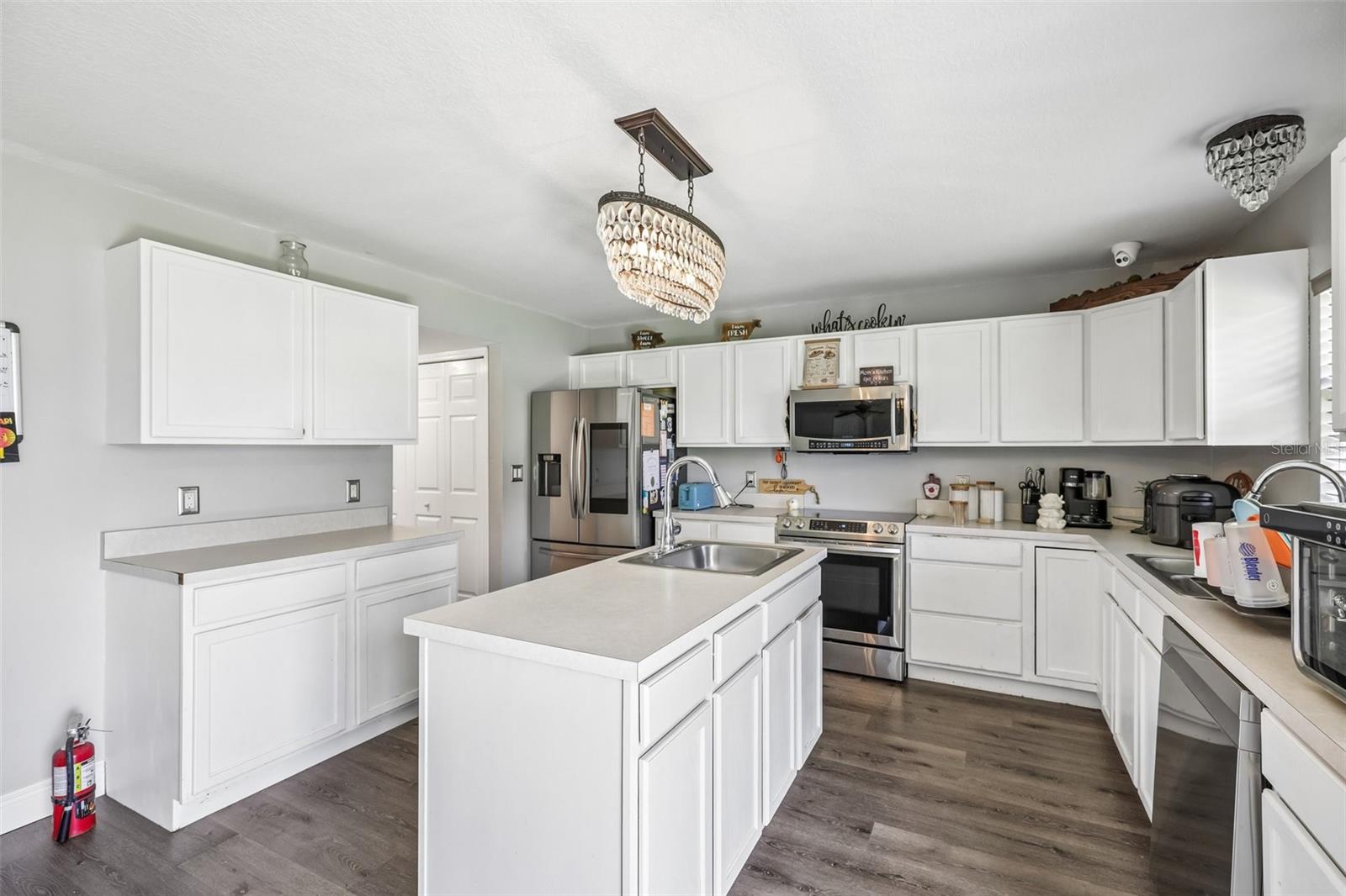 1609 LAS PALMOS DR SW, PALM BAY, FL, 32908