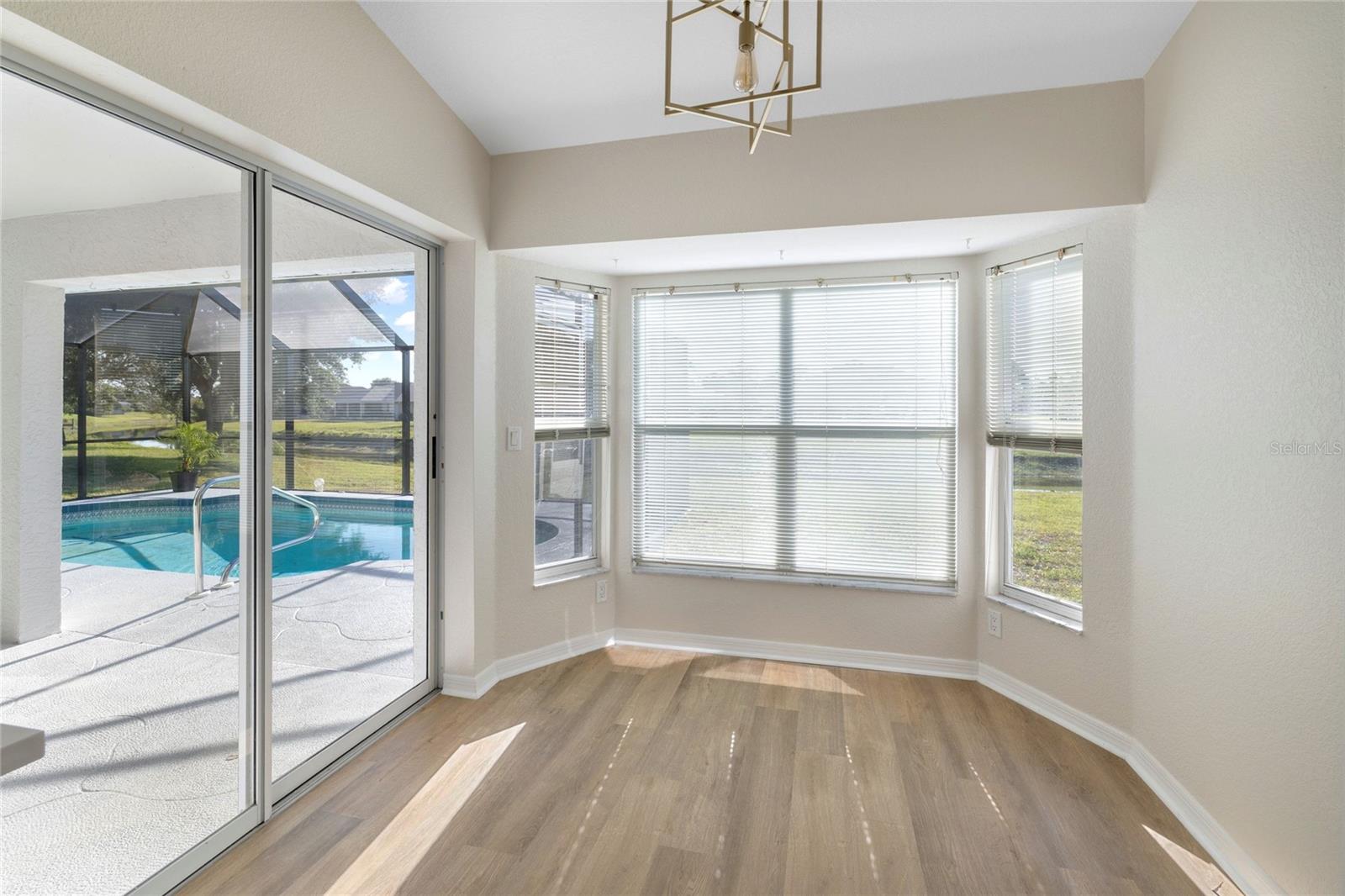 136 LONG MEADOW LN, ROTONDA WEST, FL, 33947