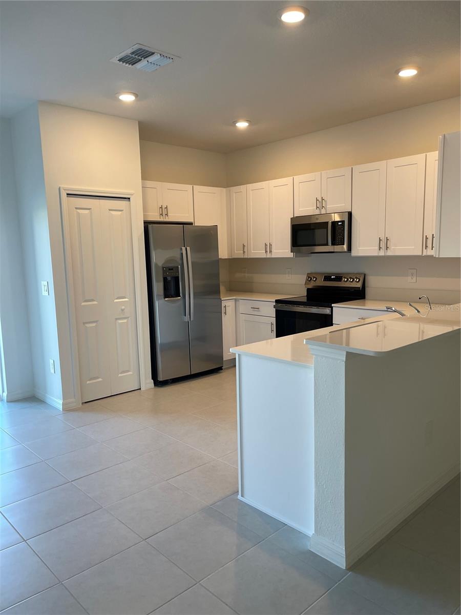 36217 RISA MICHELE ST, ZEPHYRHILLS, FL, 33541