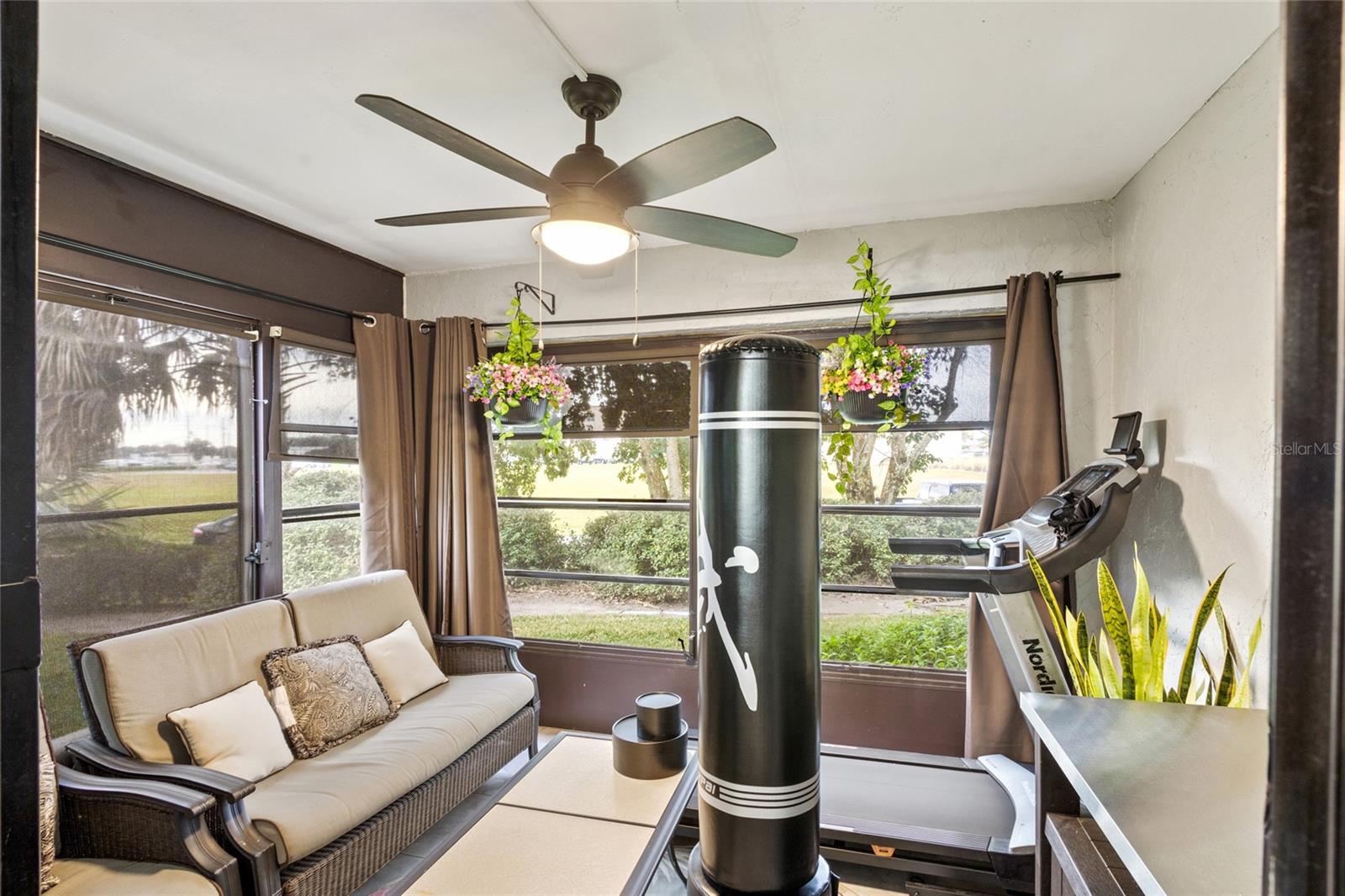 100 E OAK TERRACE #A2, LEESBURG, FL, 34748