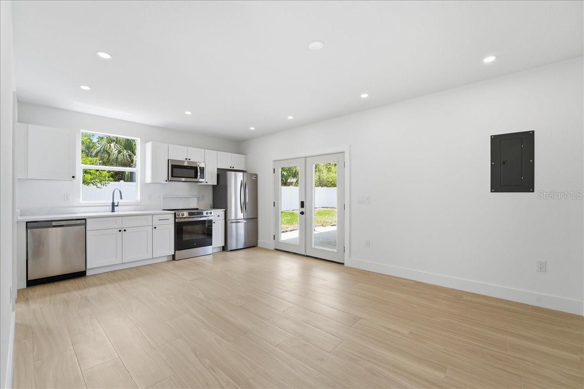 1205 40TH ST W, BRADENTON, FL, 34205