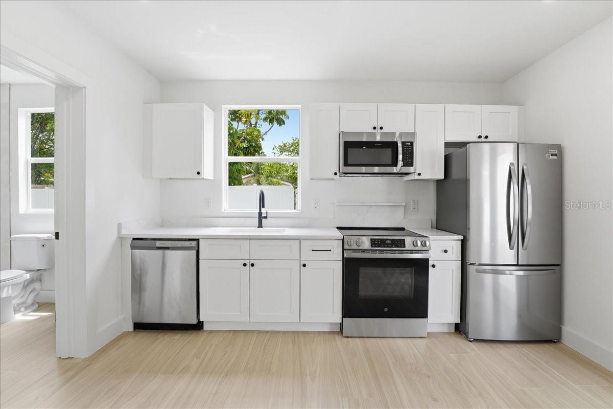 1205 40TH ST W, BRADENTON, FL, 34205