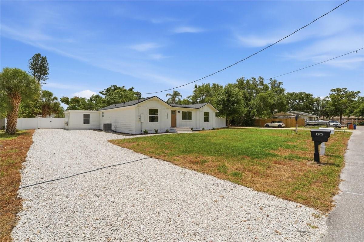 1205 40TH ST W, BRADENTON, FL, 34205