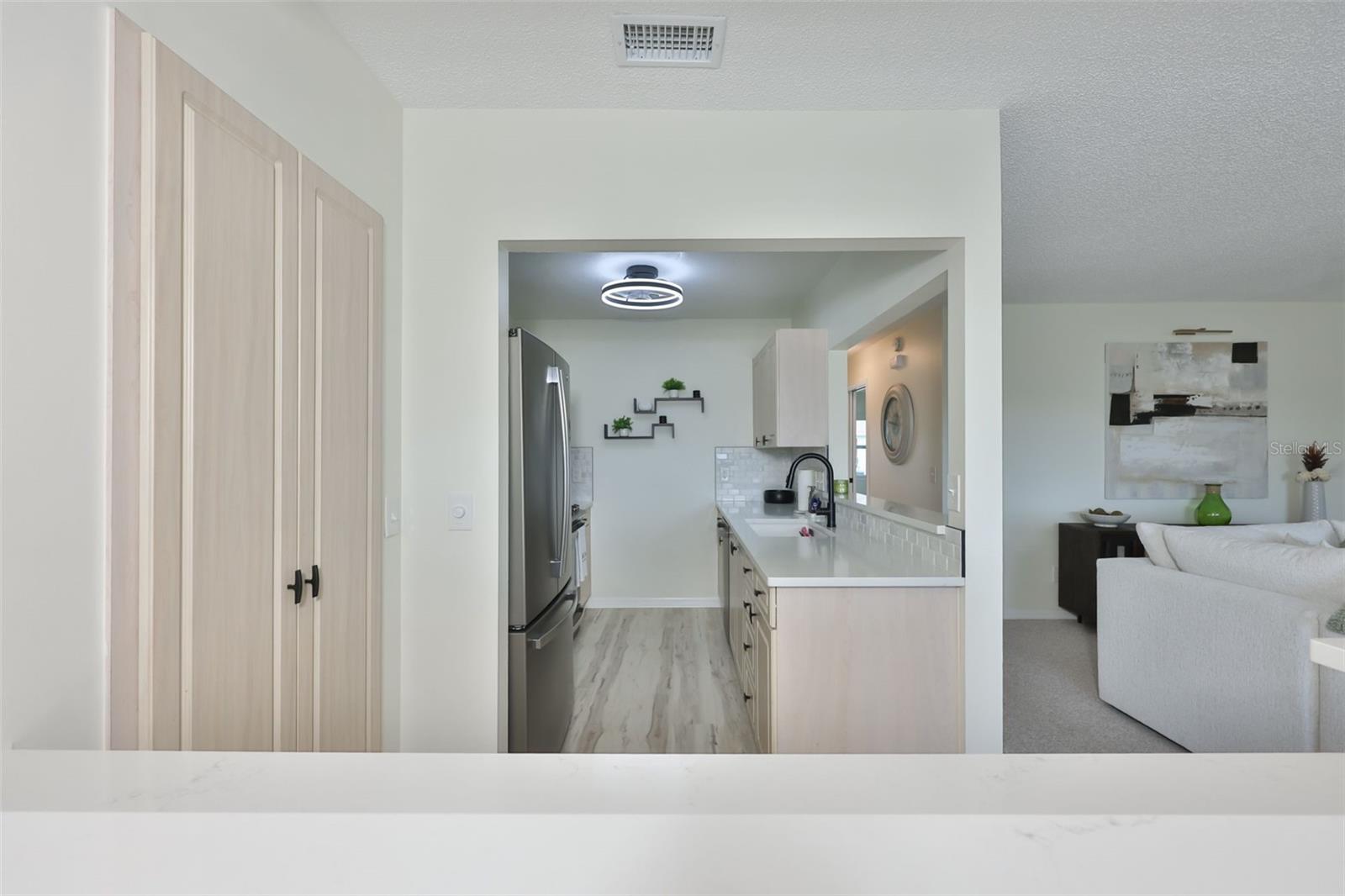 214 GLENELLEN PL #201, SUN CITY CENTER, FL, 33573