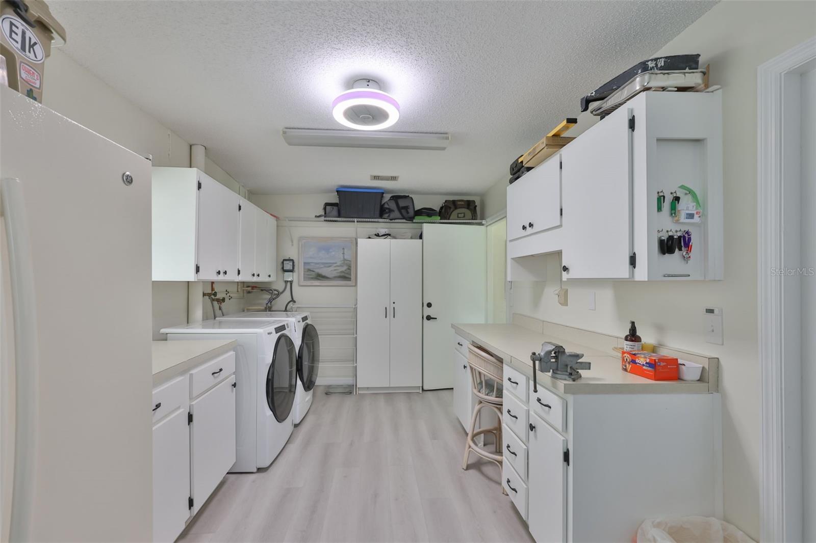 214 GLENELLEN PL #201, SUN CITY CENTER, FL, 33573