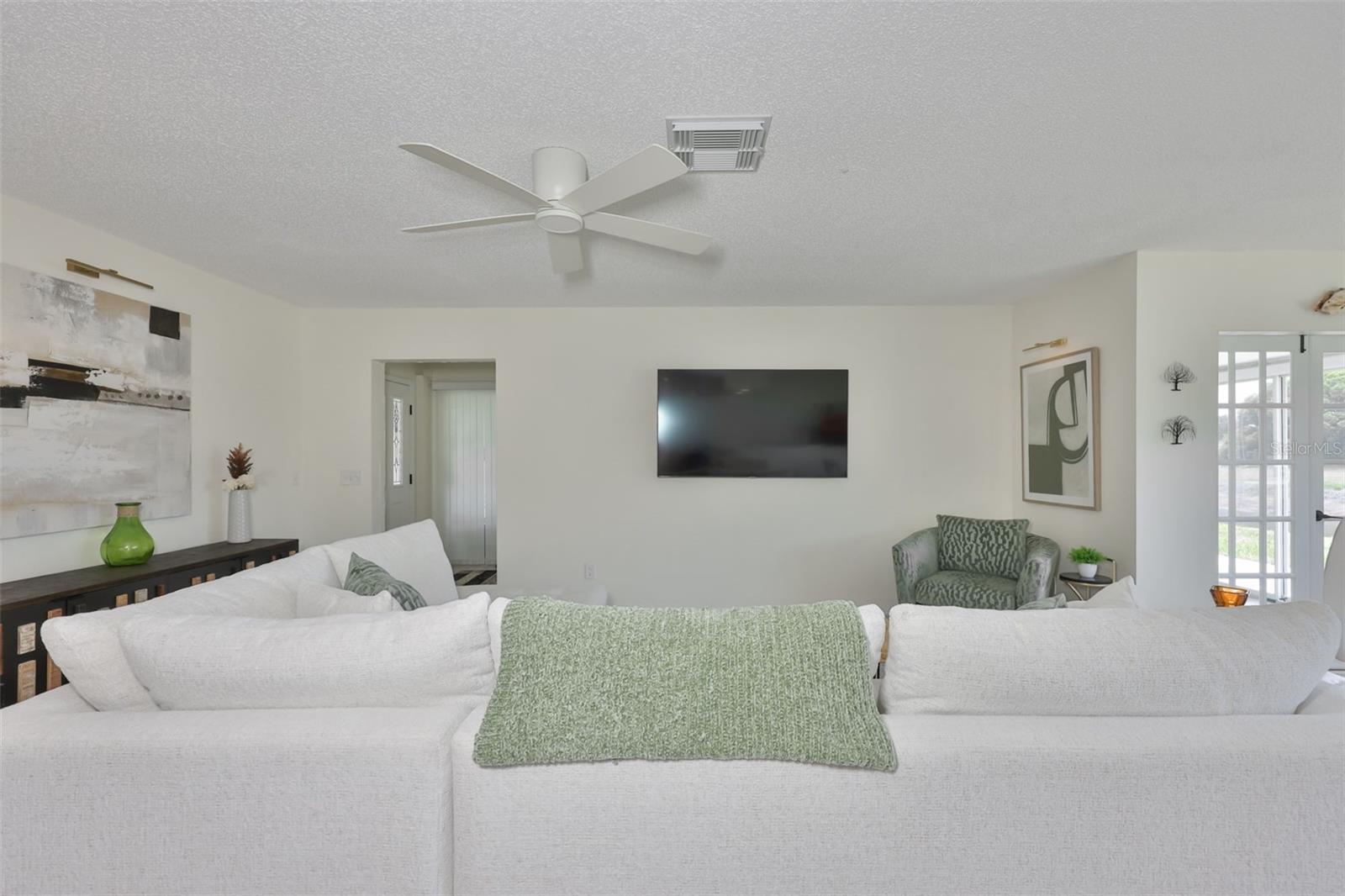 214 GLENELLEN PL #201, SUN CITY CENTER, FL, 33573