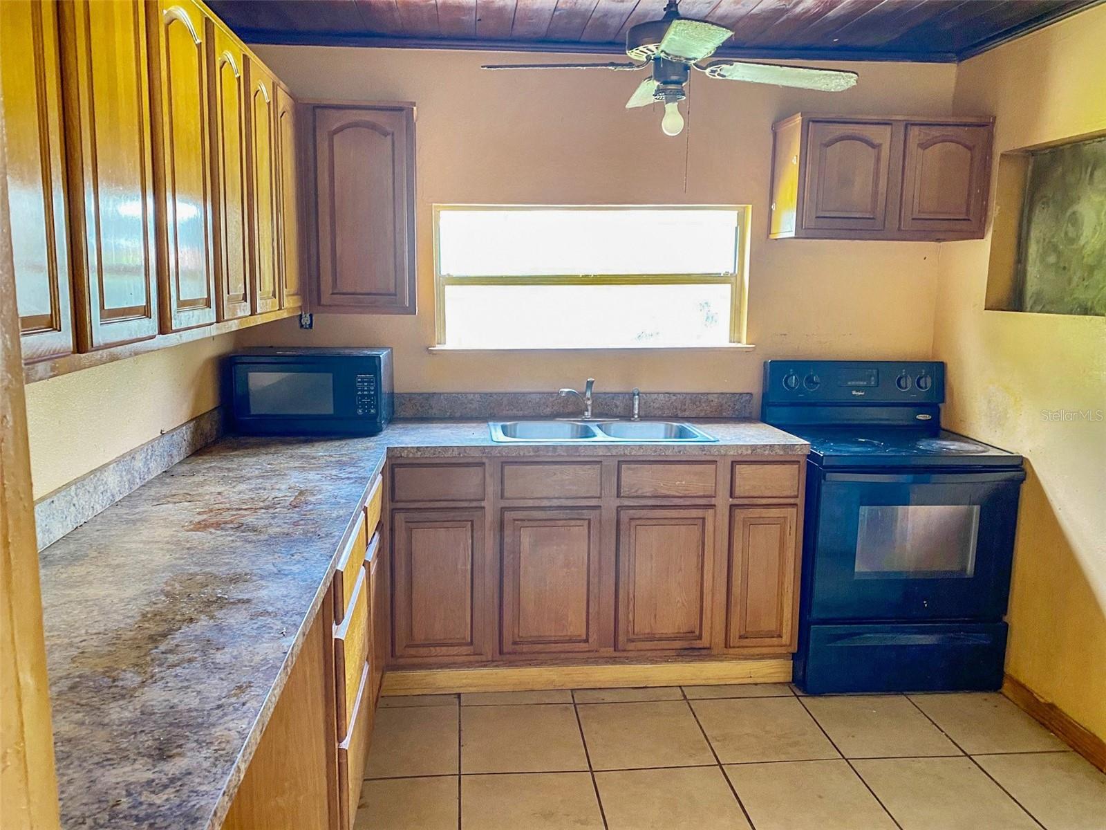 3716 E CLIFTON ST, TAMPA, FL, 33610