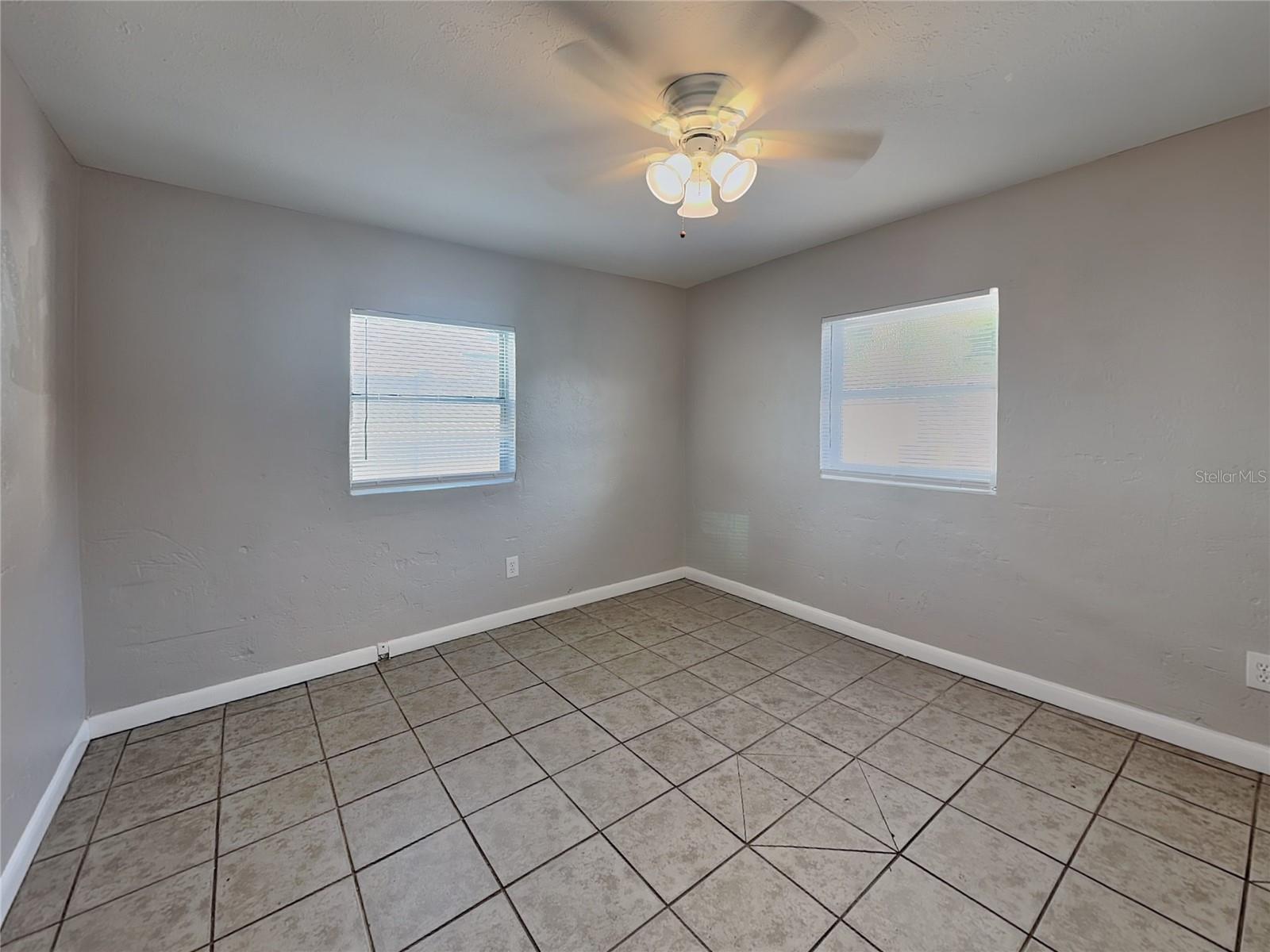 704 BUTLER ST, SAFETY HARBOR, FL, 34695