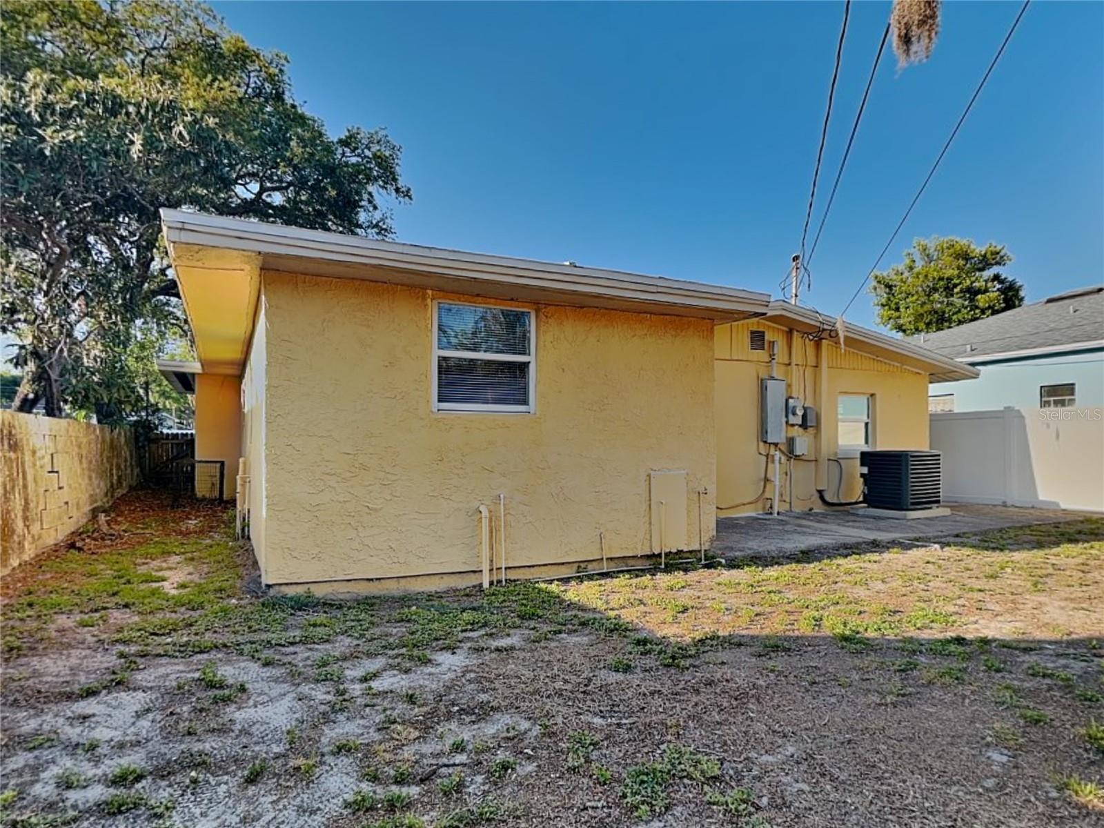 704 BUTLER ST, SAFETY HARBOR, FL, 34695