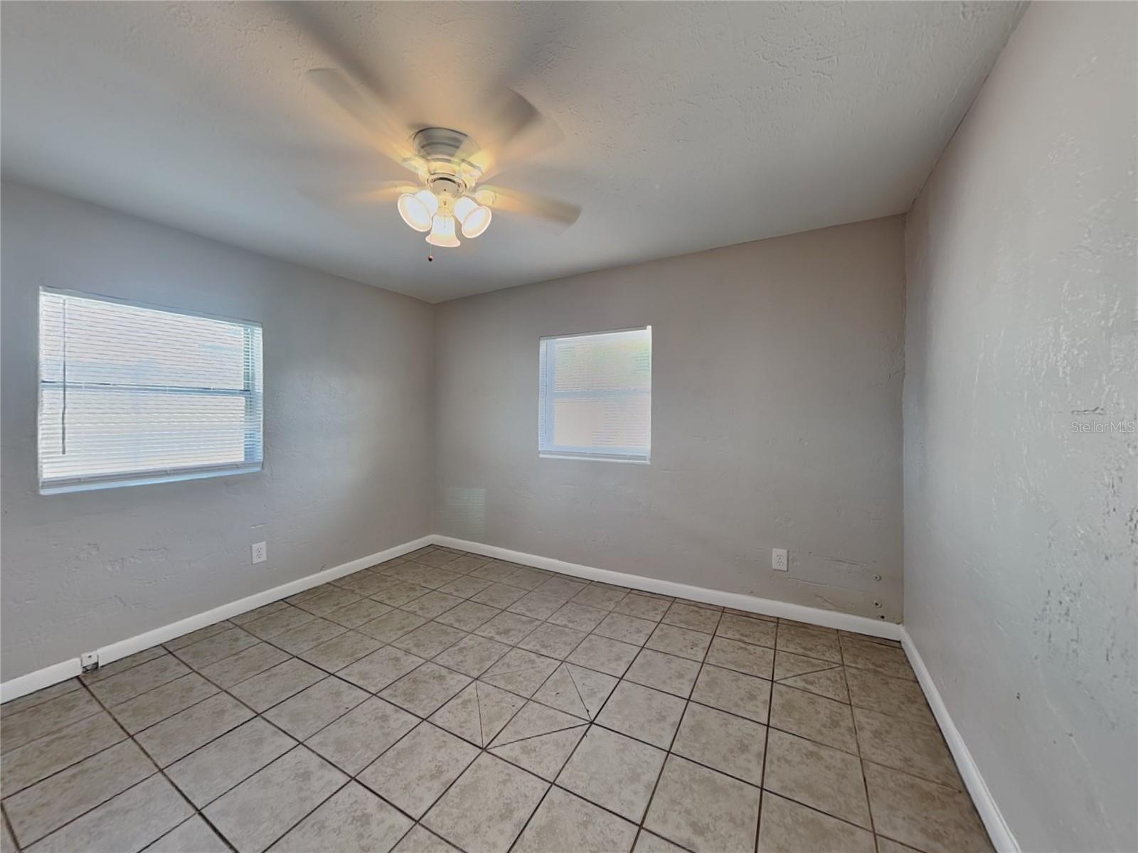 704 BUTLER ST, SAFETY HARBOR, FL, 34695