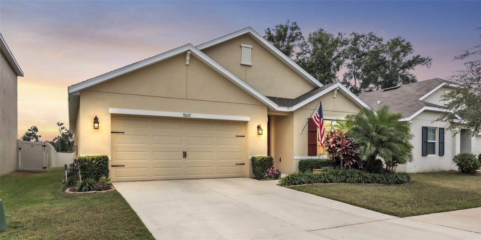 9527 SUNSTONE BLVD, THONOTOSASSA, FL, 33592