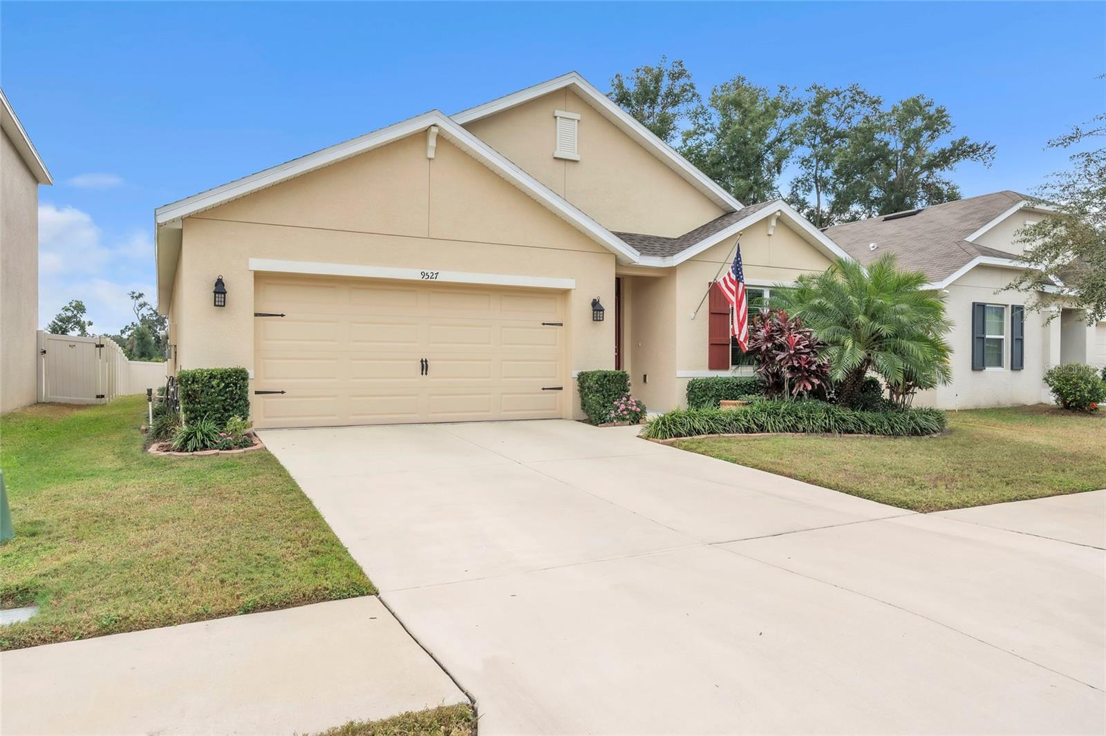 9527 SUNSTONE BLVD, THONOTOSASSA, FL, 33592