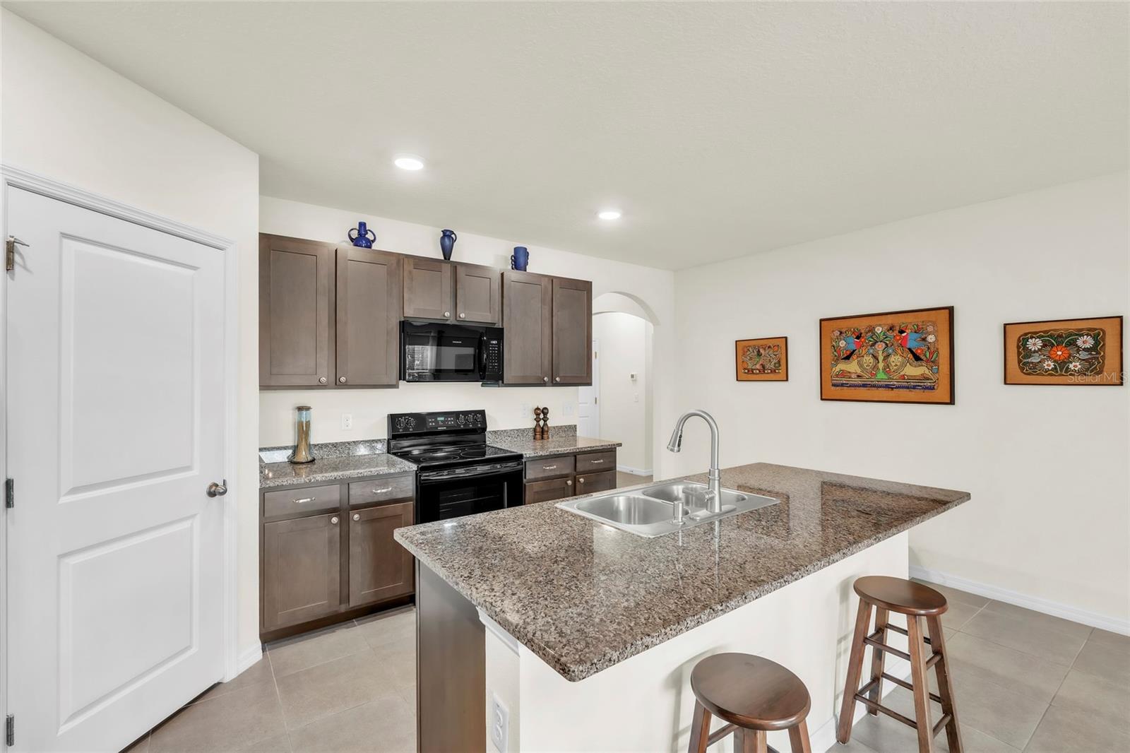 9527 SUNSTONE BLVD, THONOTOSASSA, FL, 33592
