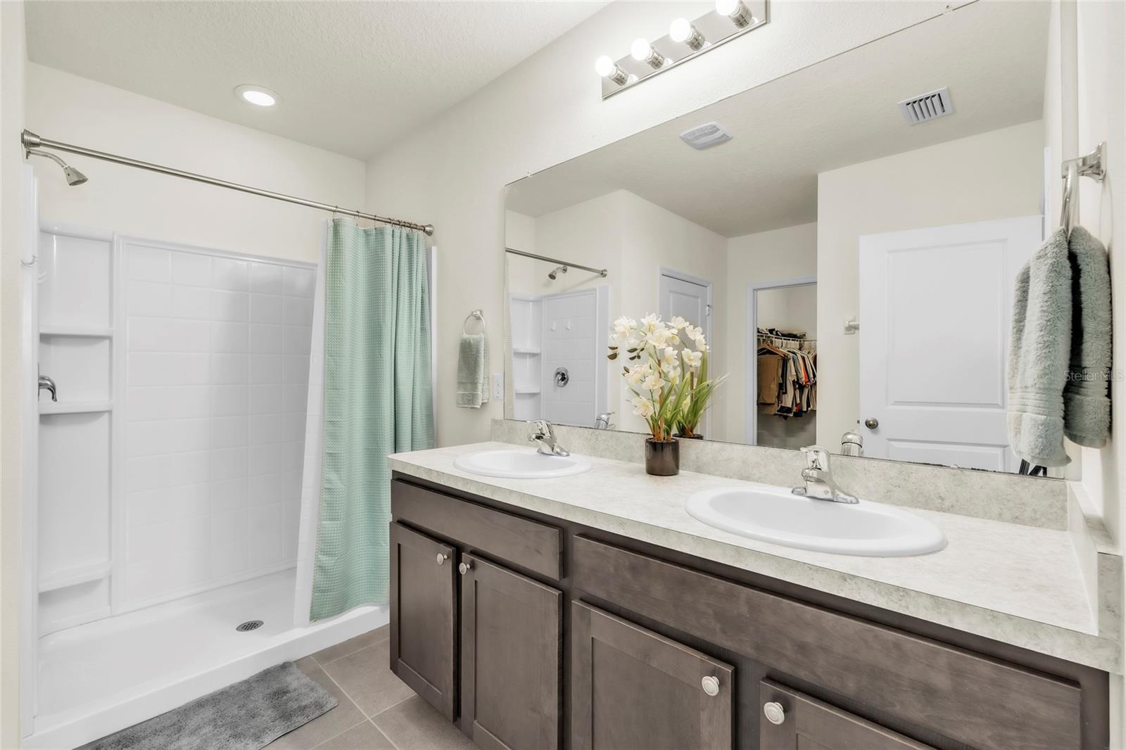 9527 SUNSTONE BLVD, THONOTOSASSA, FL, 33592