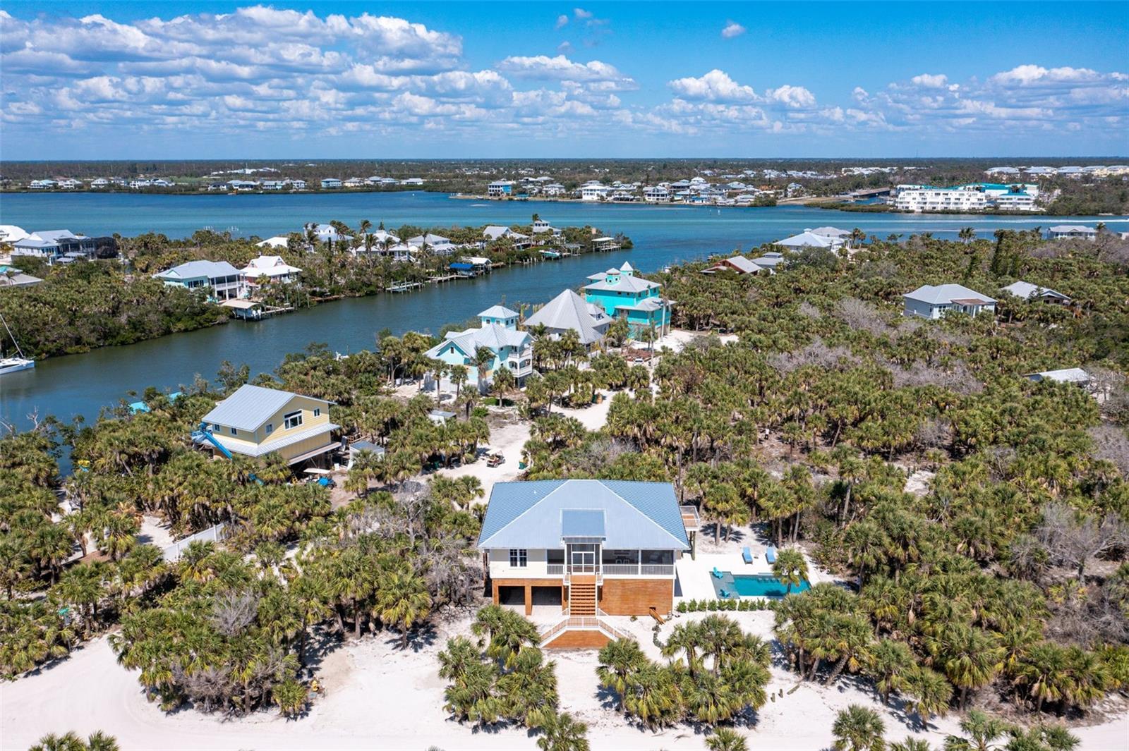 32 PALM DR, PLACIDA, FL, 33946