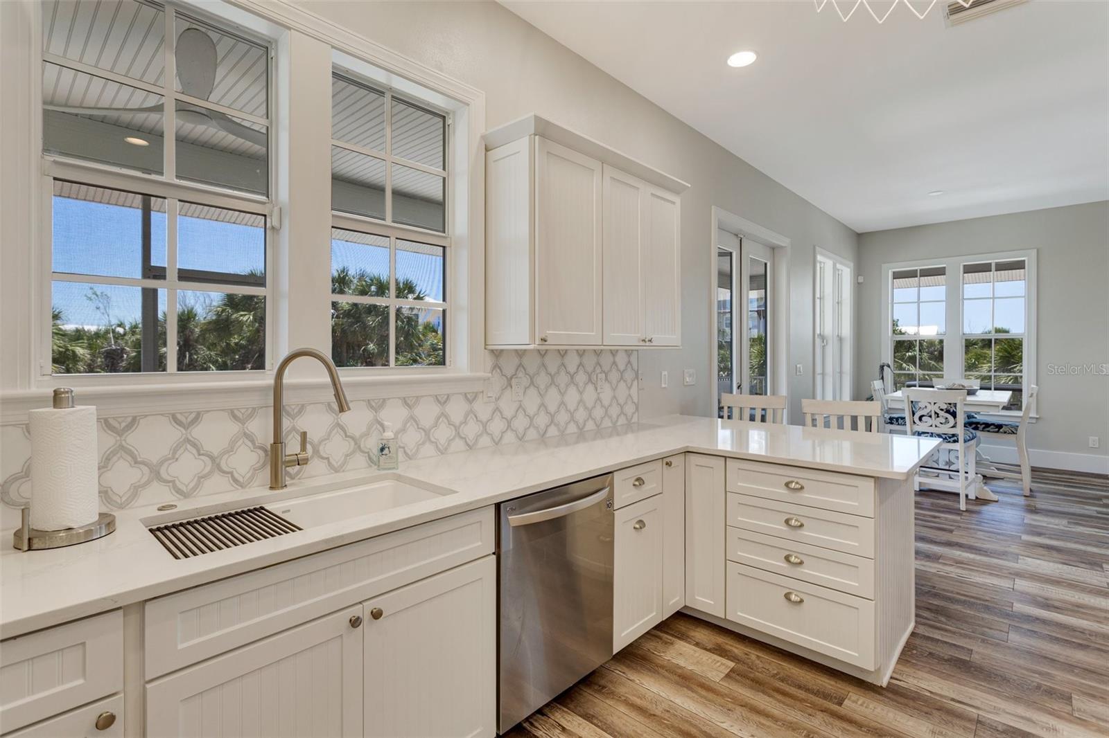 32 PALM DR, PLACIDA, FL, 33946