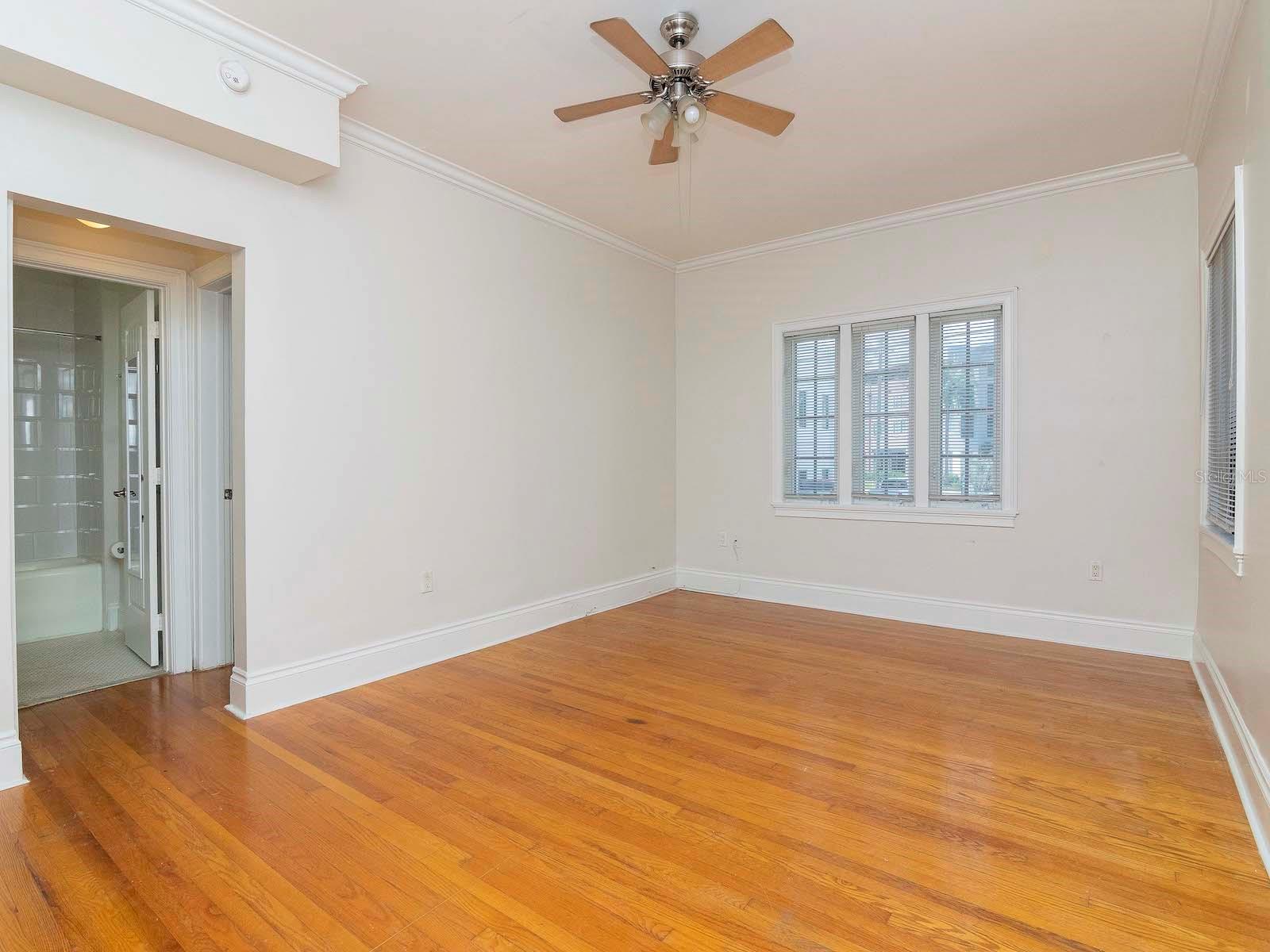2117 W DEKLE AVE #F1, TAMPA, FL, 33606