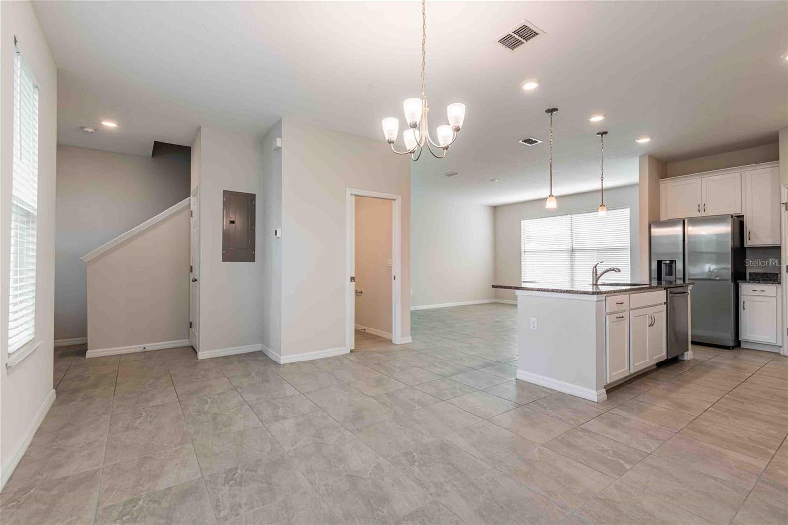 5072 AVALON PARK BLVD, WESLEY CHAPEL, FL, 33545