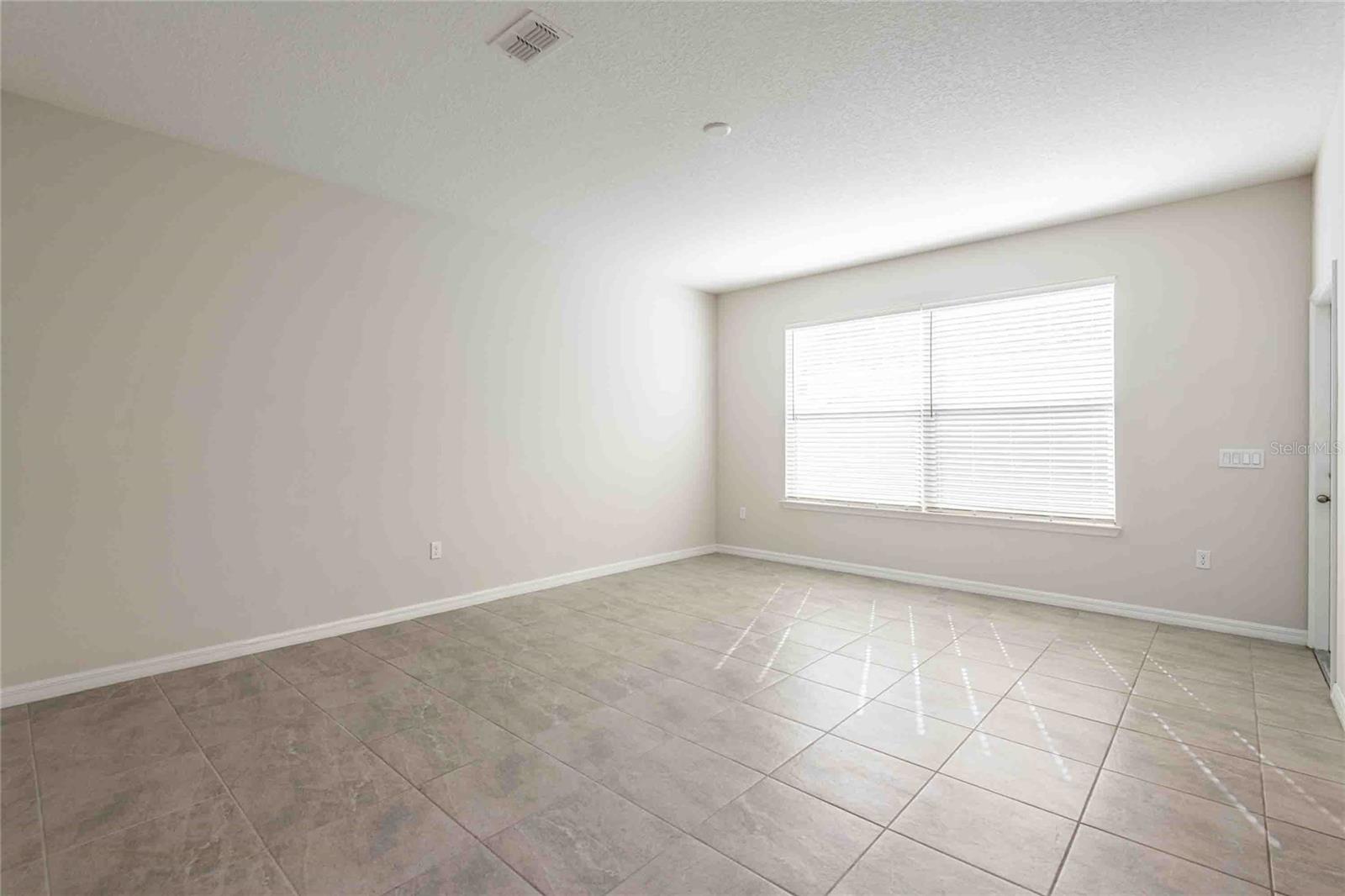 5072 AVALON PARK BLVD, WESLEY CHAPEL, FL, 33545