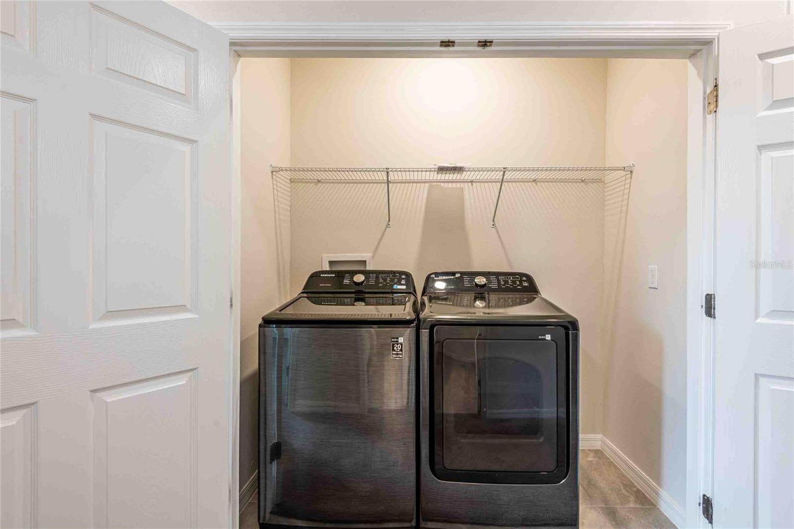 5072 AVALON PARK BLVD, WESLEY CHAPEL, FL, 33545