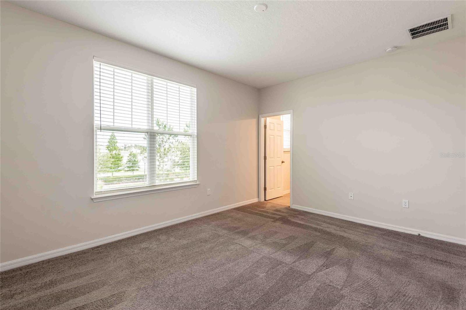 5072 AVALON PARK BLVD, WESLEY CHAPEL, FL, 33545
