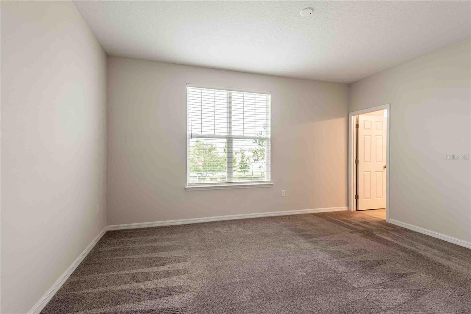5072 AVALON PARK BLVD, WESLEY CHAPEL, FL, 33545