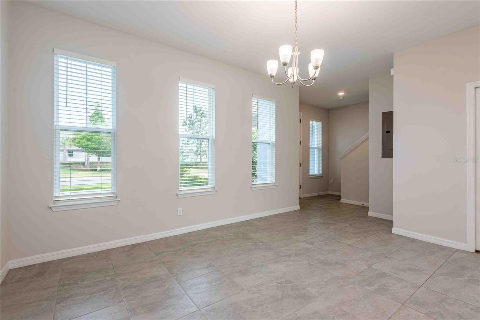 5072 AVALON PARK BLVD, WESLEY CHAPEL, FL, 33545