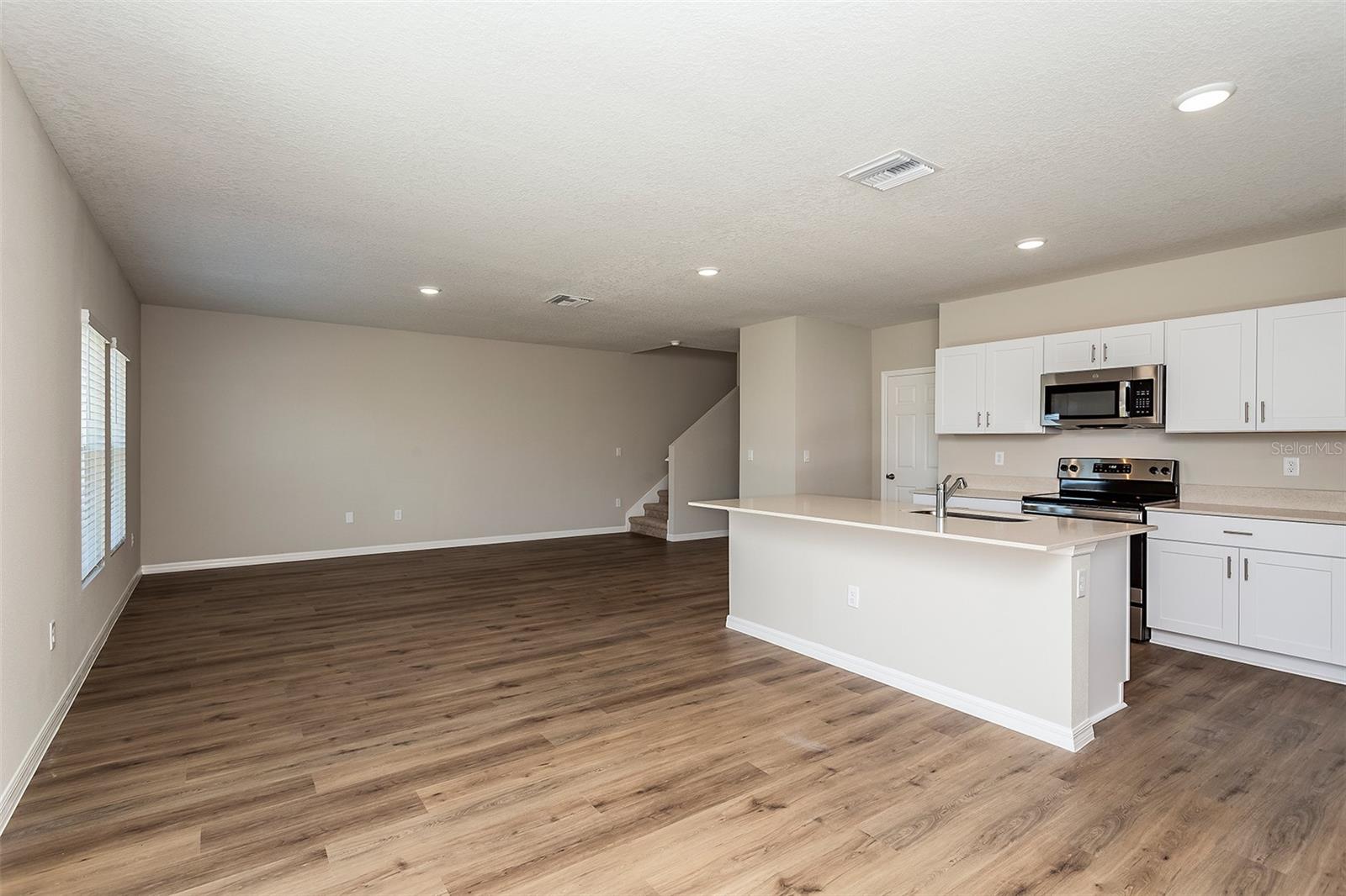 4620 HIKERS DR, DAVENPORT, FL, 33837