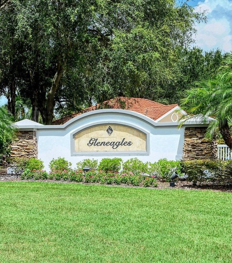 6836 BAY HILL DR, LAKEWOOD RANCH, FL, 34202