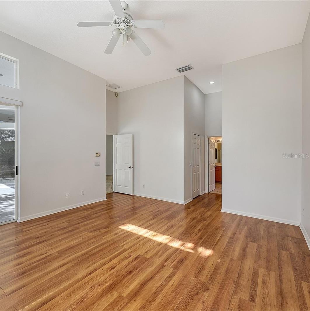 6836 BAY HILL DR, LAKEWOOD RANCH, FL, 34202