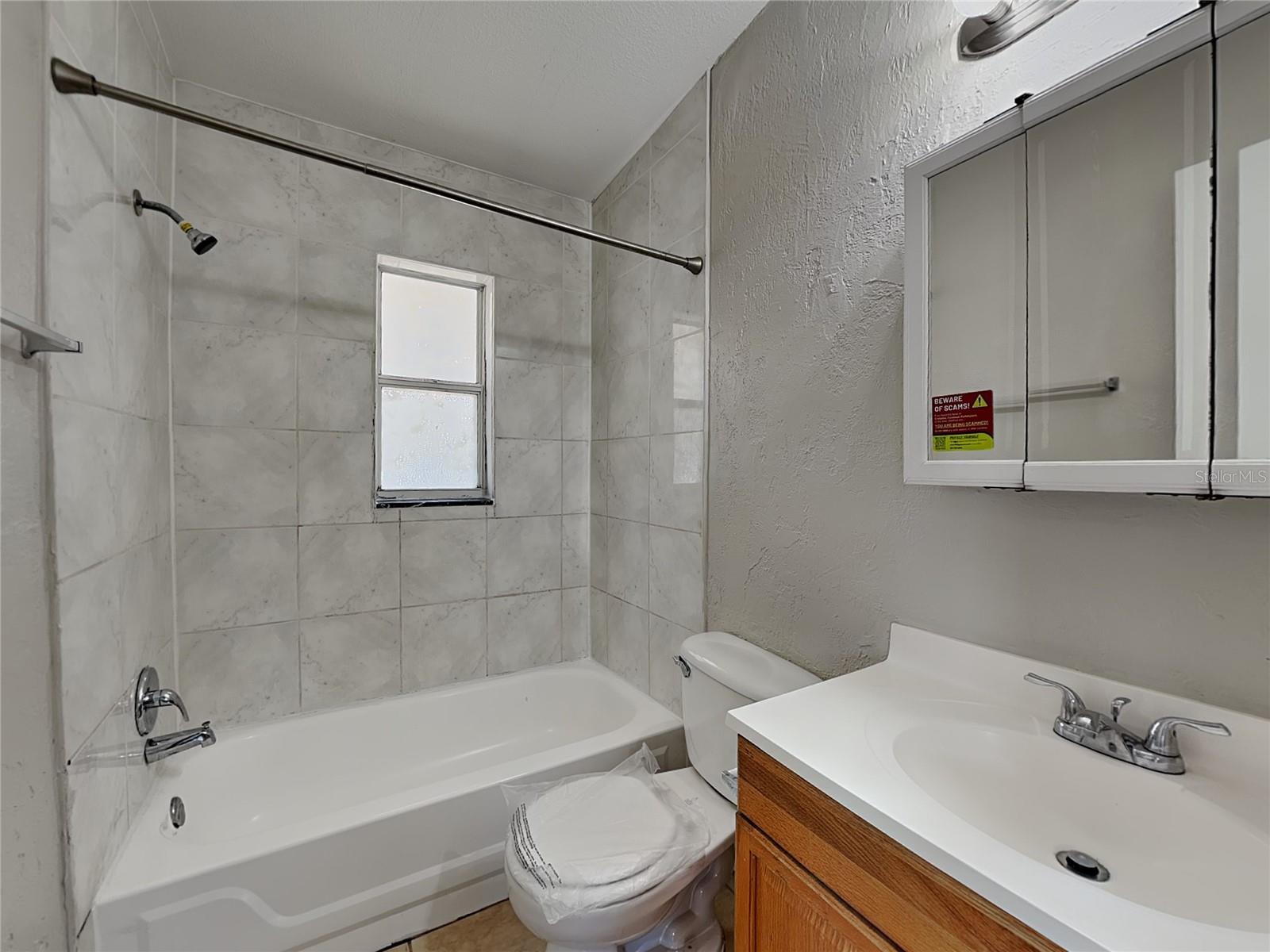 6484 44TH AVE N, KENNETH CITY, FL, 33709