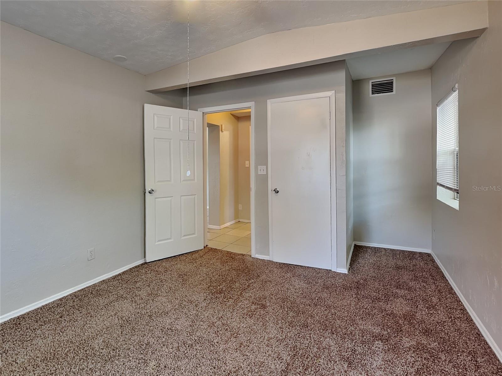 6484 44TH AVE N, KENNETH CITY, FL, 33709