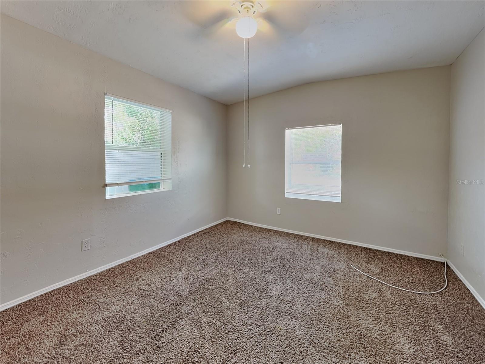 6484 44TH AVE N, KENNETH CITY, FL, 33709