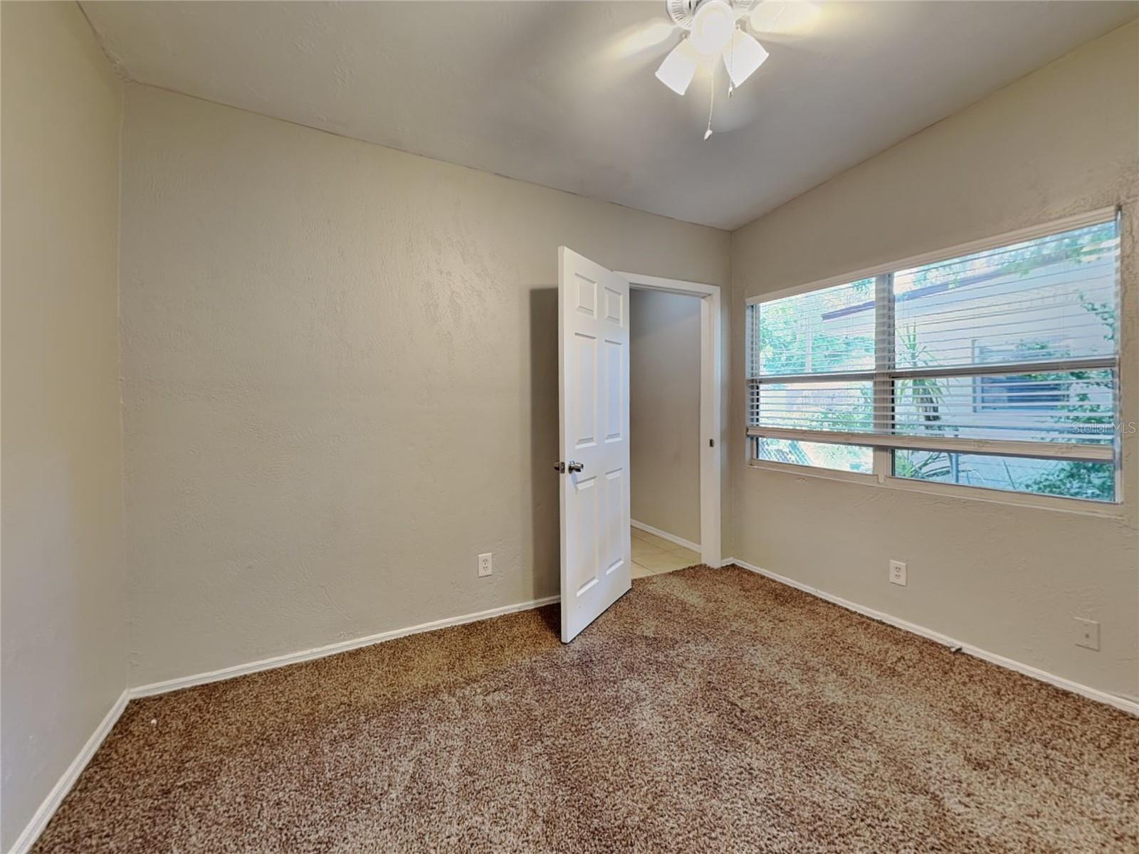 6484 44TH AVE N, KENNETH CITY, FL, 33709
