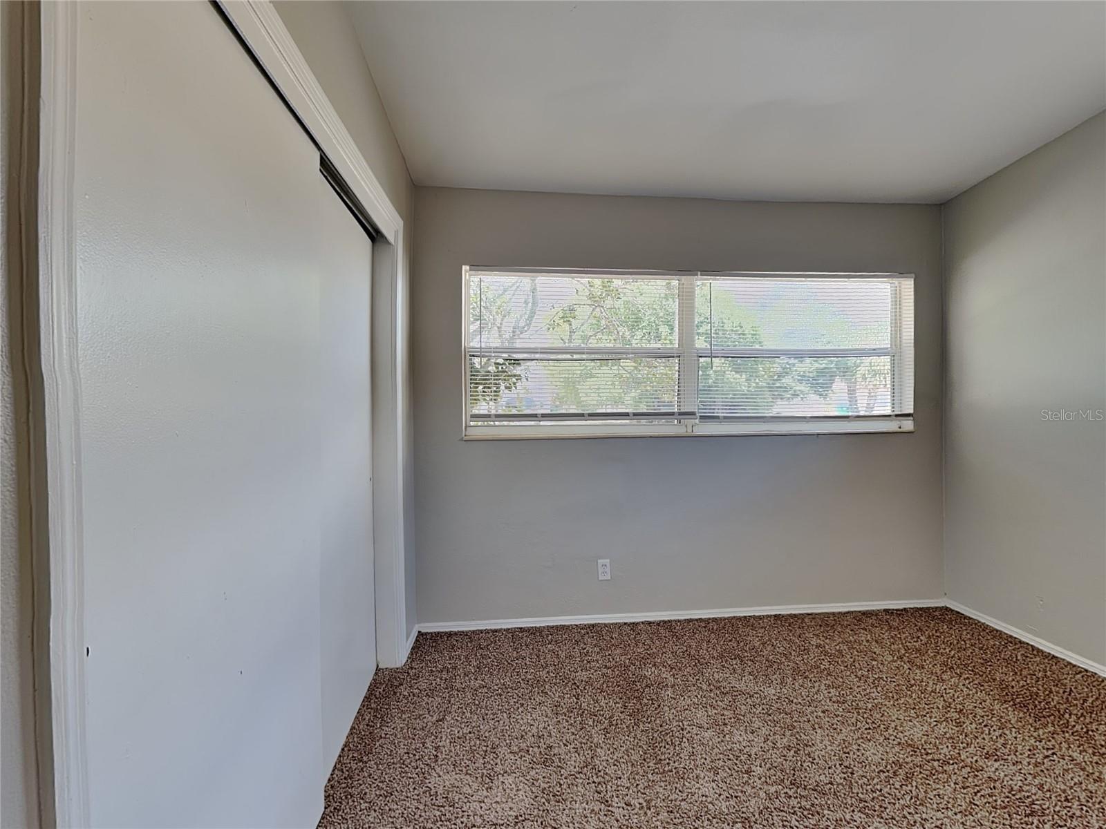 6484 44TH AVE N, KENNETH CITY, FL, 33709