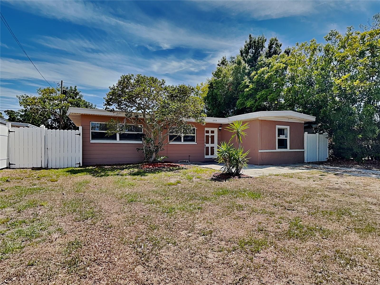 6484 44TH AVE N, KENNETH CITY, FL, 33709
