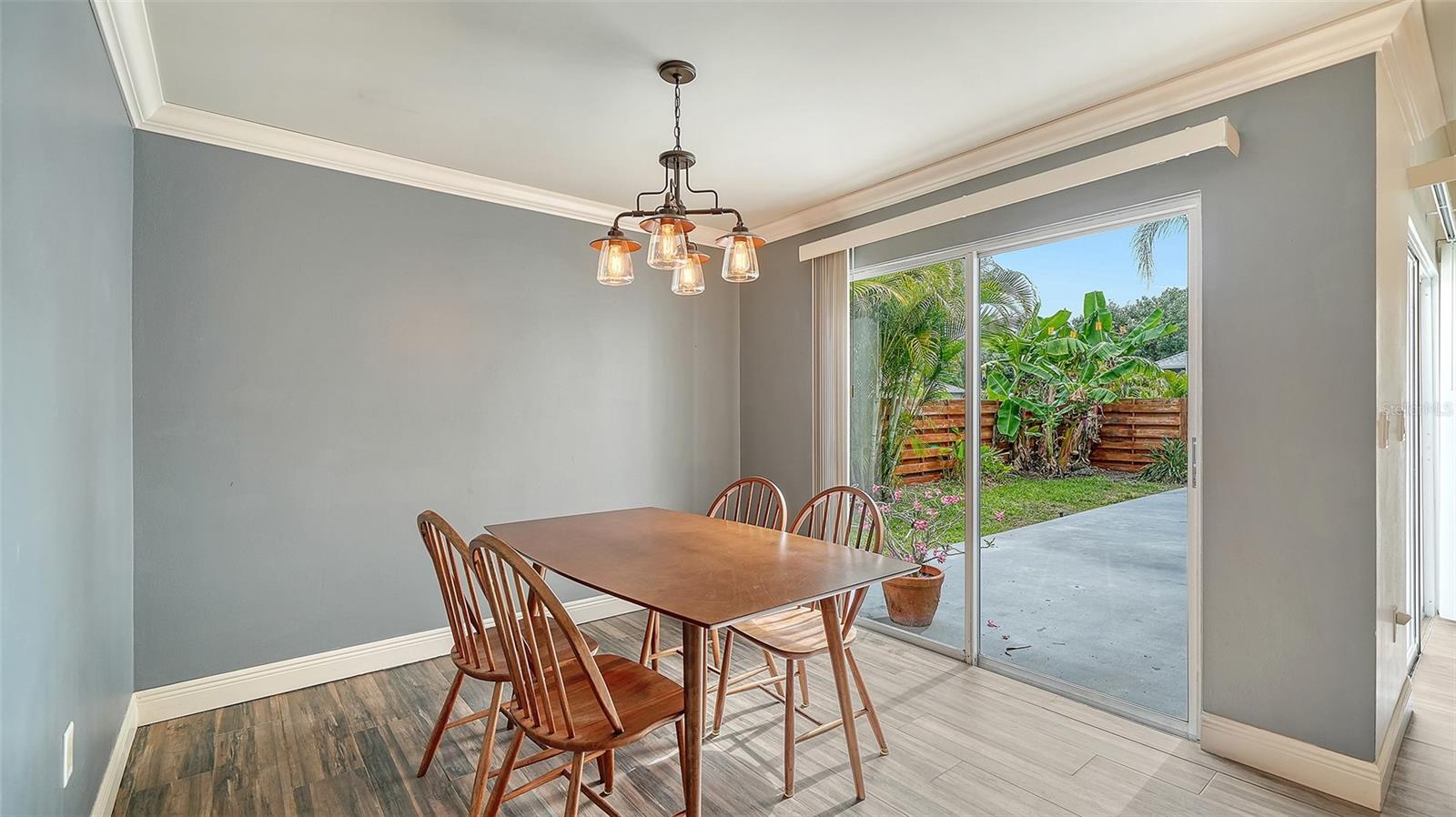 361 BEARDED OAKS CIR, SARASOTA, FL, 34232