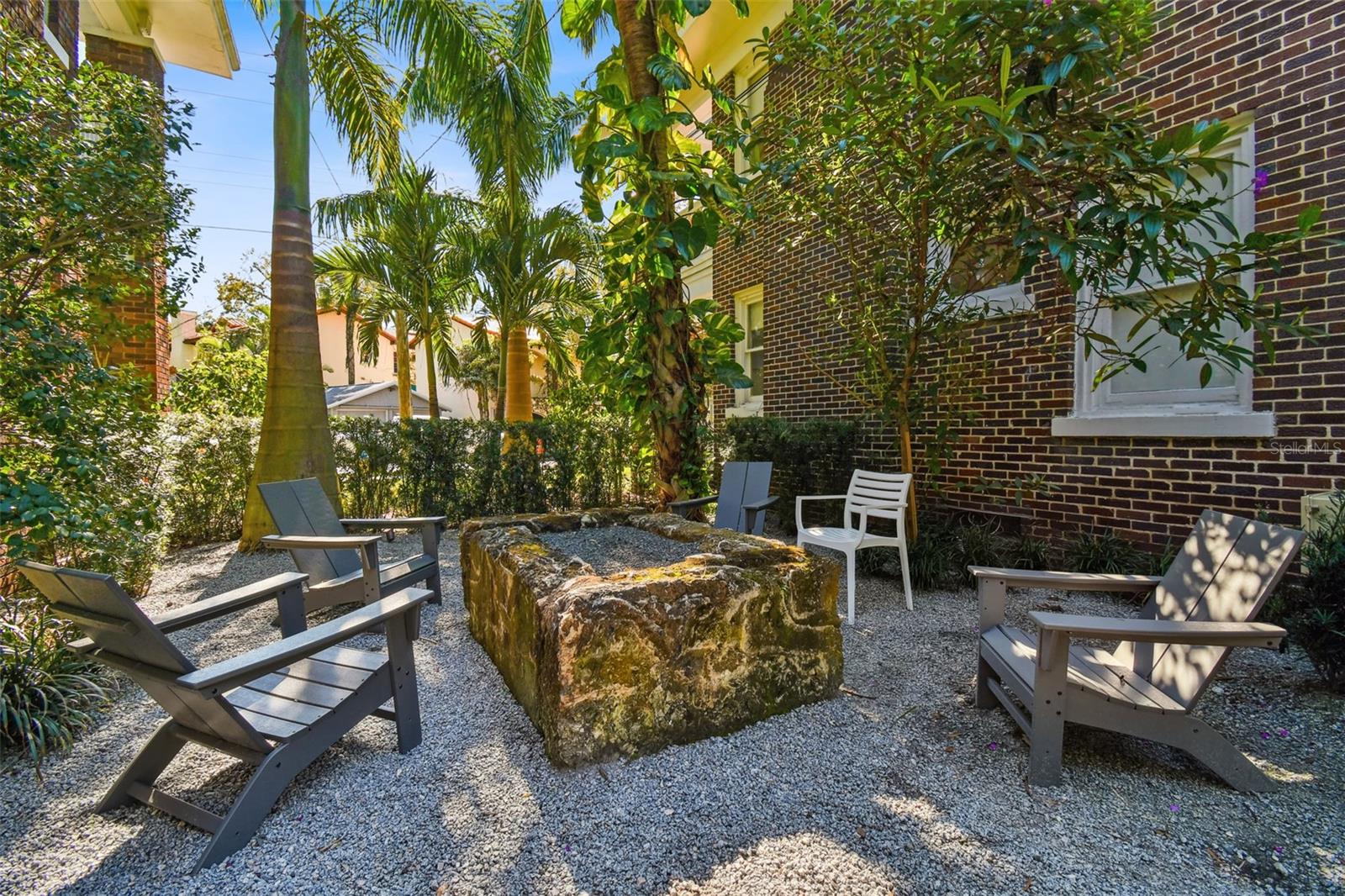 2113 W SOUTHVIEW AVE #B, TAMPA, FL, 33606
