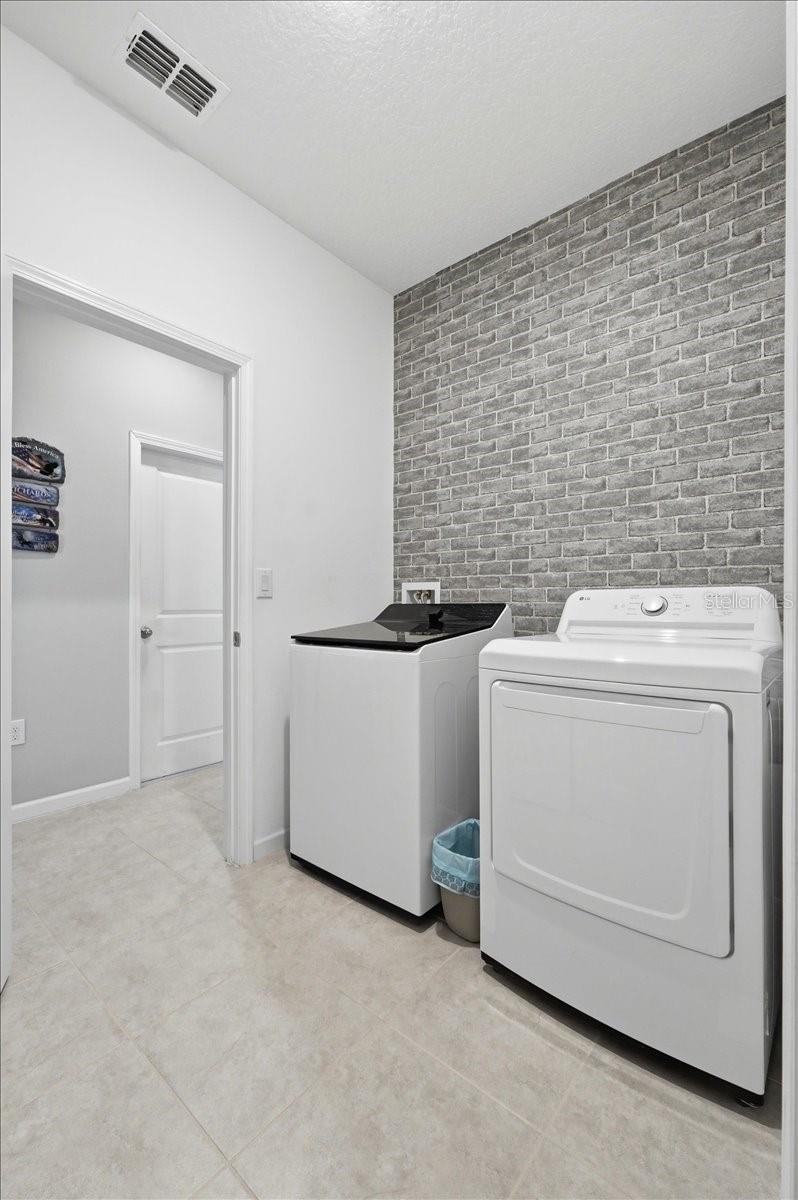 333 MEADOW POINTE DR, HAINES CITY, FL, 33844