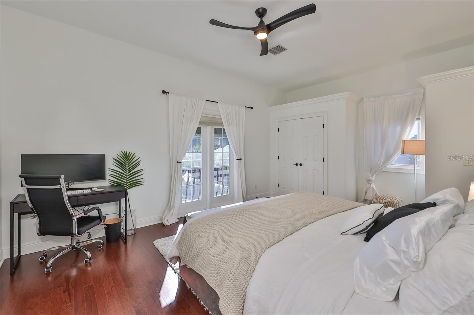602 SAXONY BLVD, ST PETERSBURG, FL, 33716