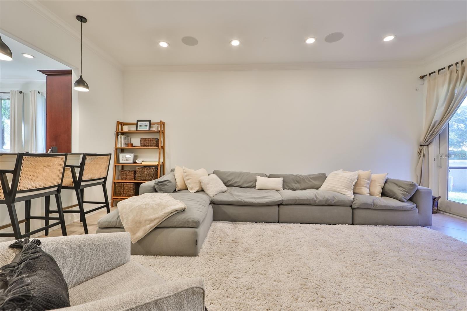602 SAXONY BLVD, ST PETERSBURG, FL, 33716