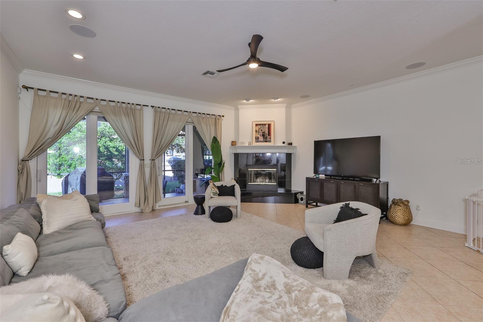 602 SAXONY BLVD, ST PETERSBURG, FL, 33716
