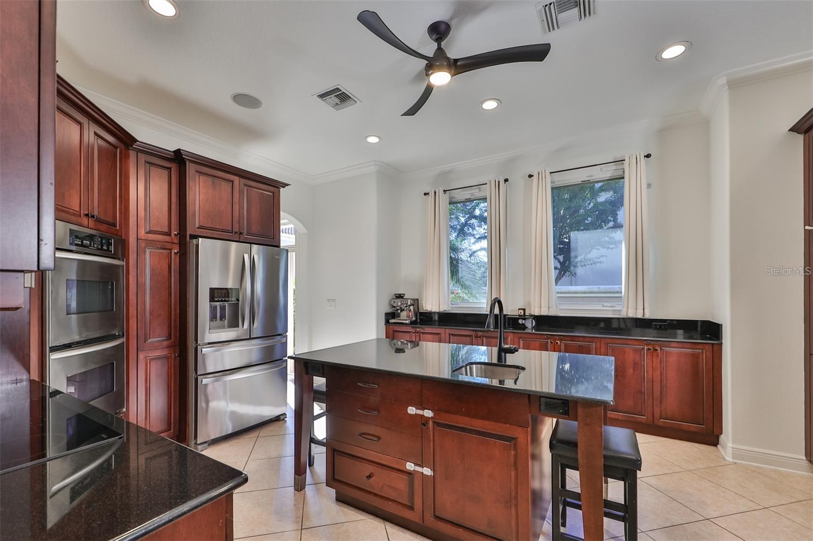 602 SAXONY BLVD, ST PETERSBURG, FL, 33716