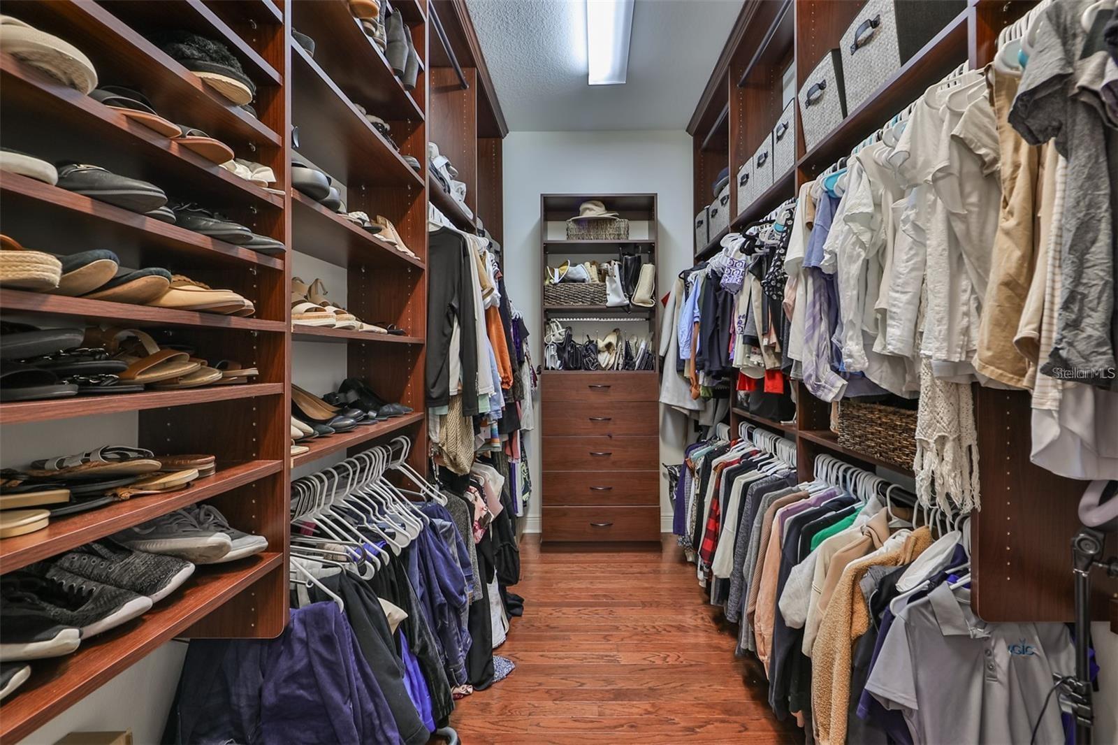 602 SAXONY BLVD, ST PETERSBURG, FL, 33716